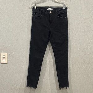 Zara Black Ankle Jeans - NWOT, skinny & frayed - 8